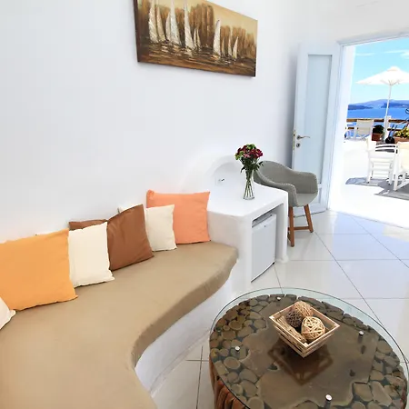 Caldera Premium 3* Oia (Santorini)