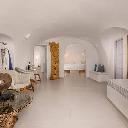 Caldera Premium 3* Oia (Santorini)