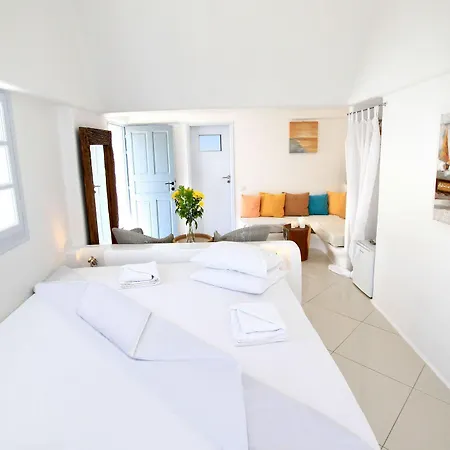 Caldera Premium 3* Oia (Santorini)