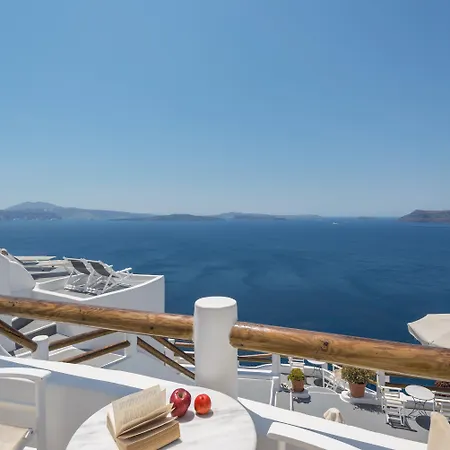 Caldera Premium Hotel